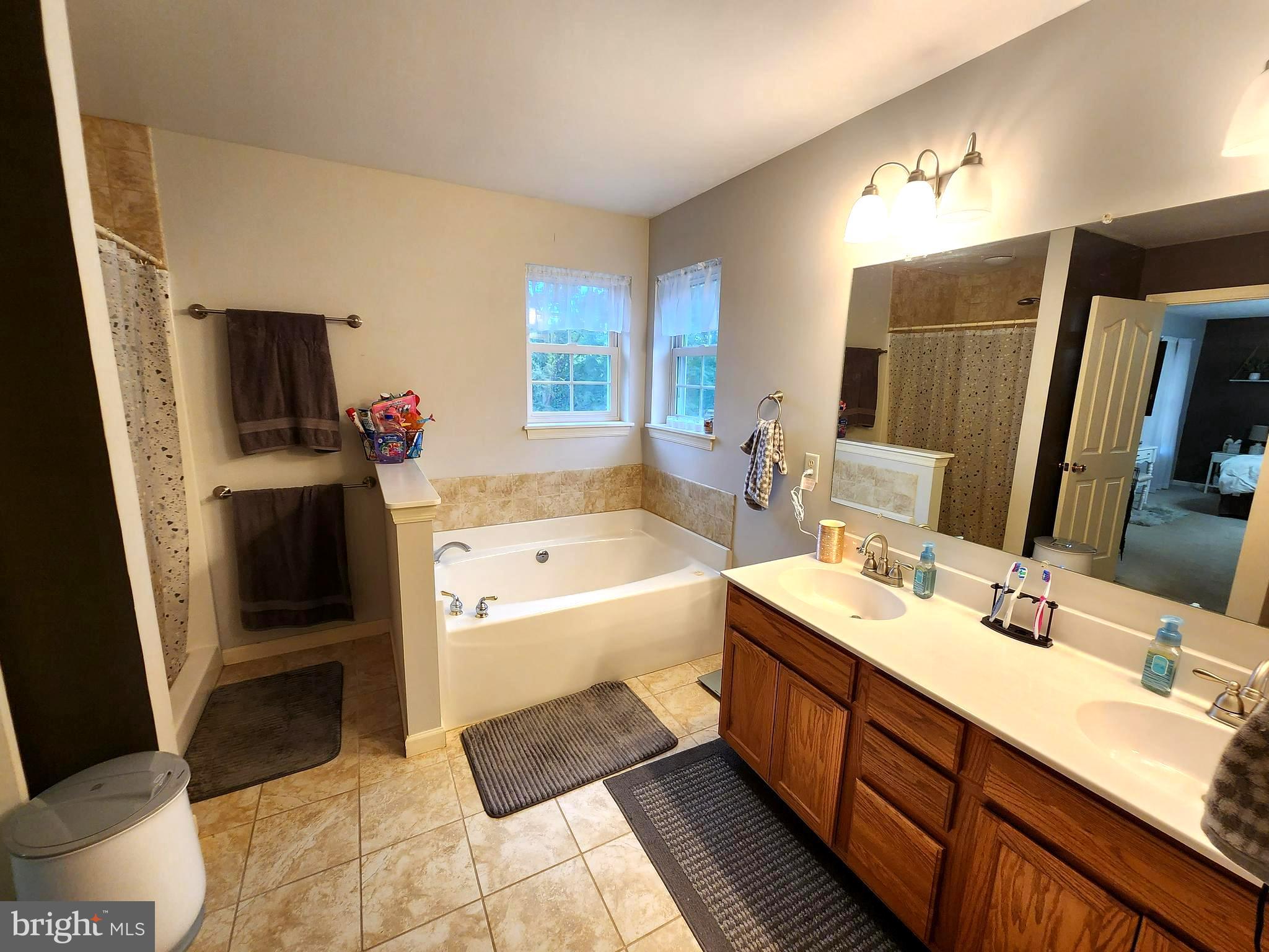 13816 Oleander Dr SW