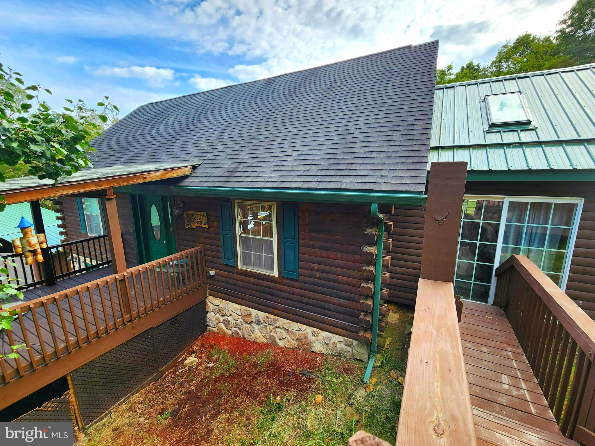 21800 Rocky Acres Ln NE