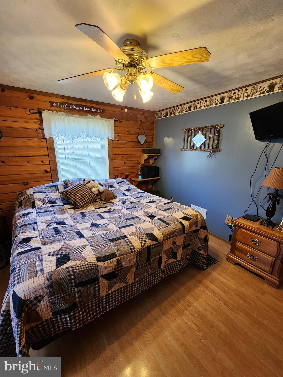 21800 Rocky Acres Ln NE