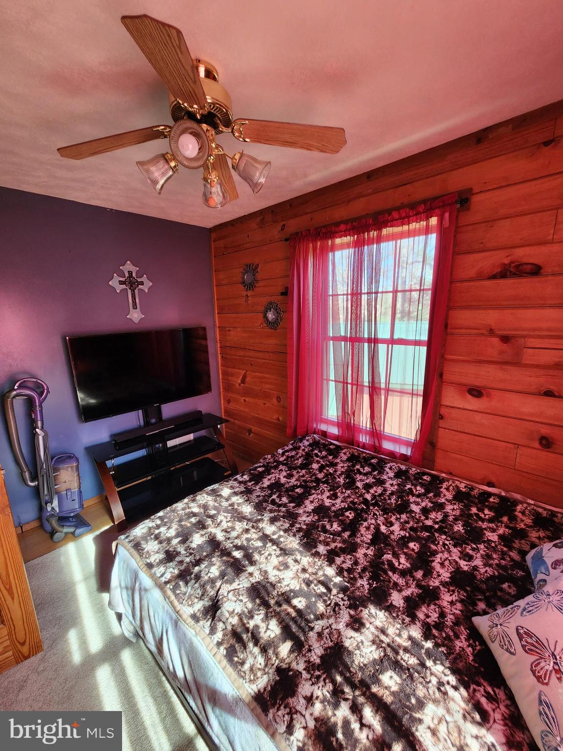 21800 Rocky Acres Ln NE