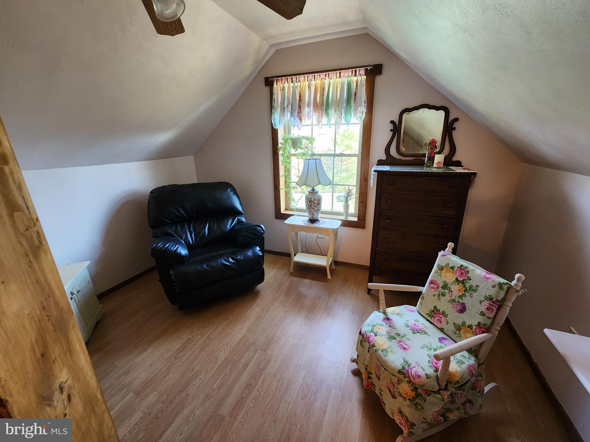 21800 Rocky Acres Ln NE