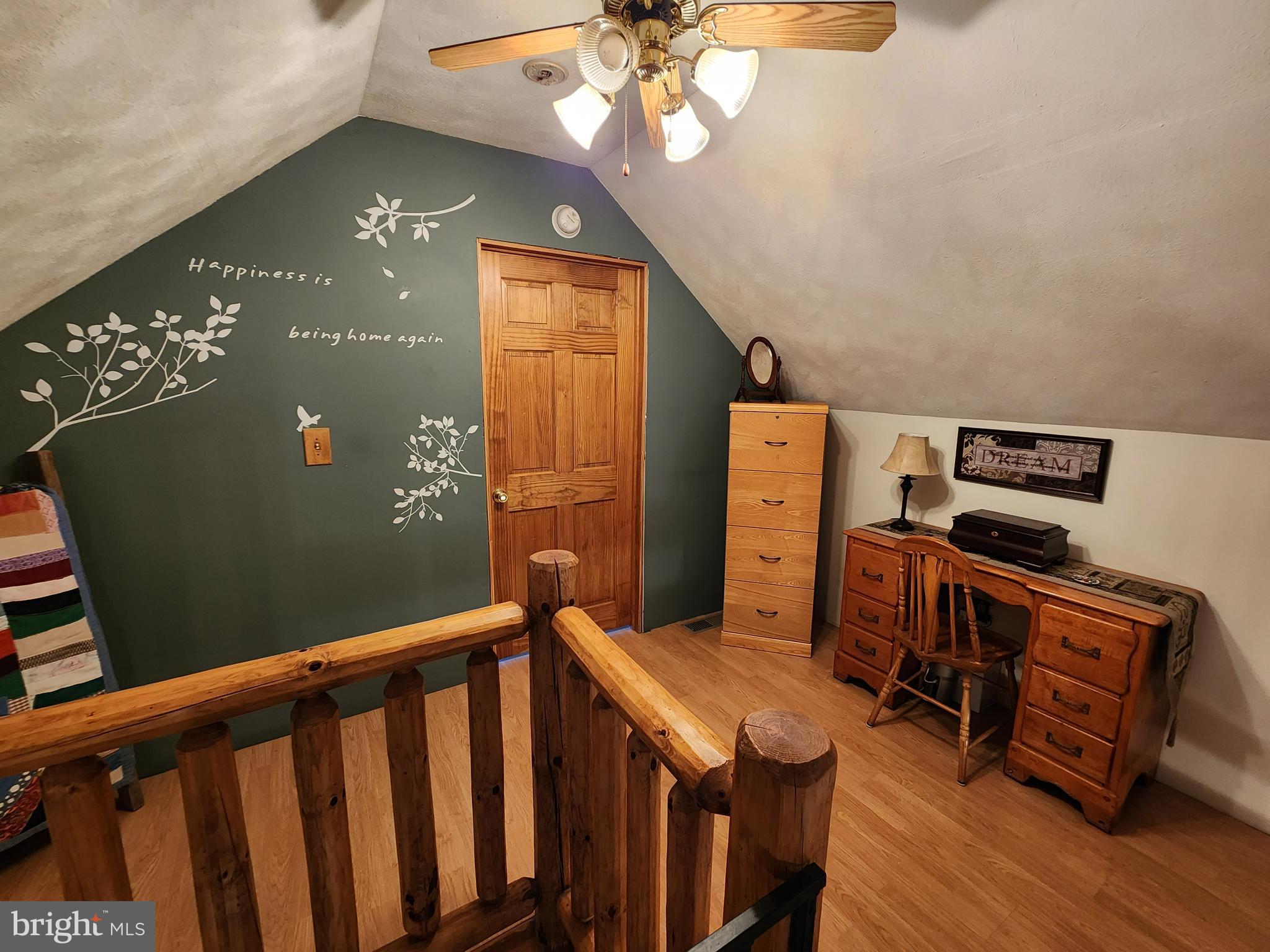 21800 Rocky Acres Ln NE