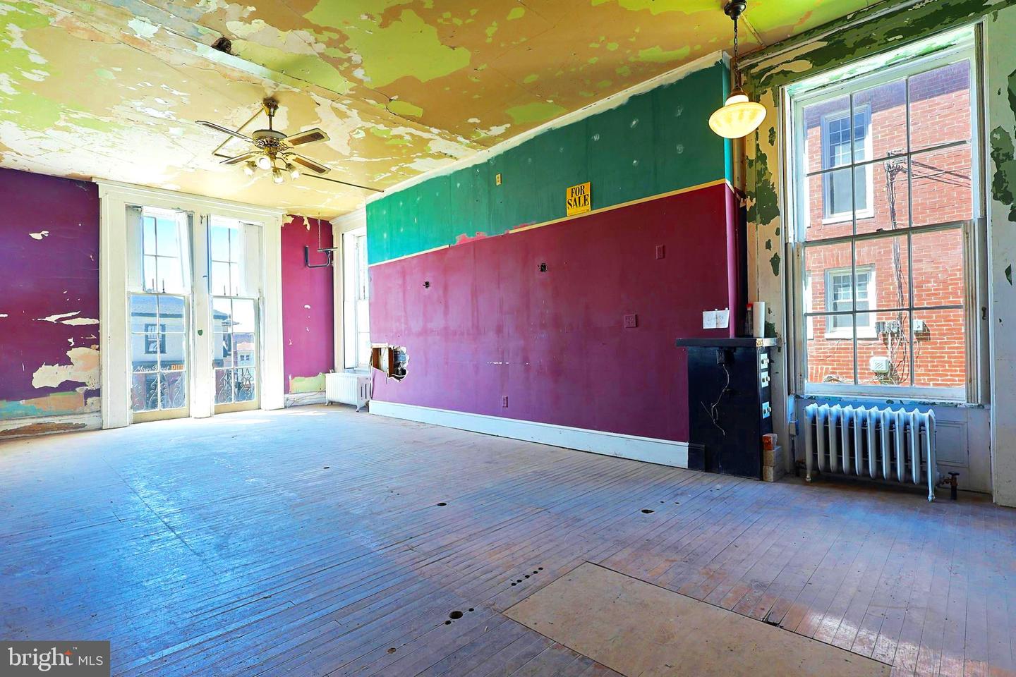 144 Main St