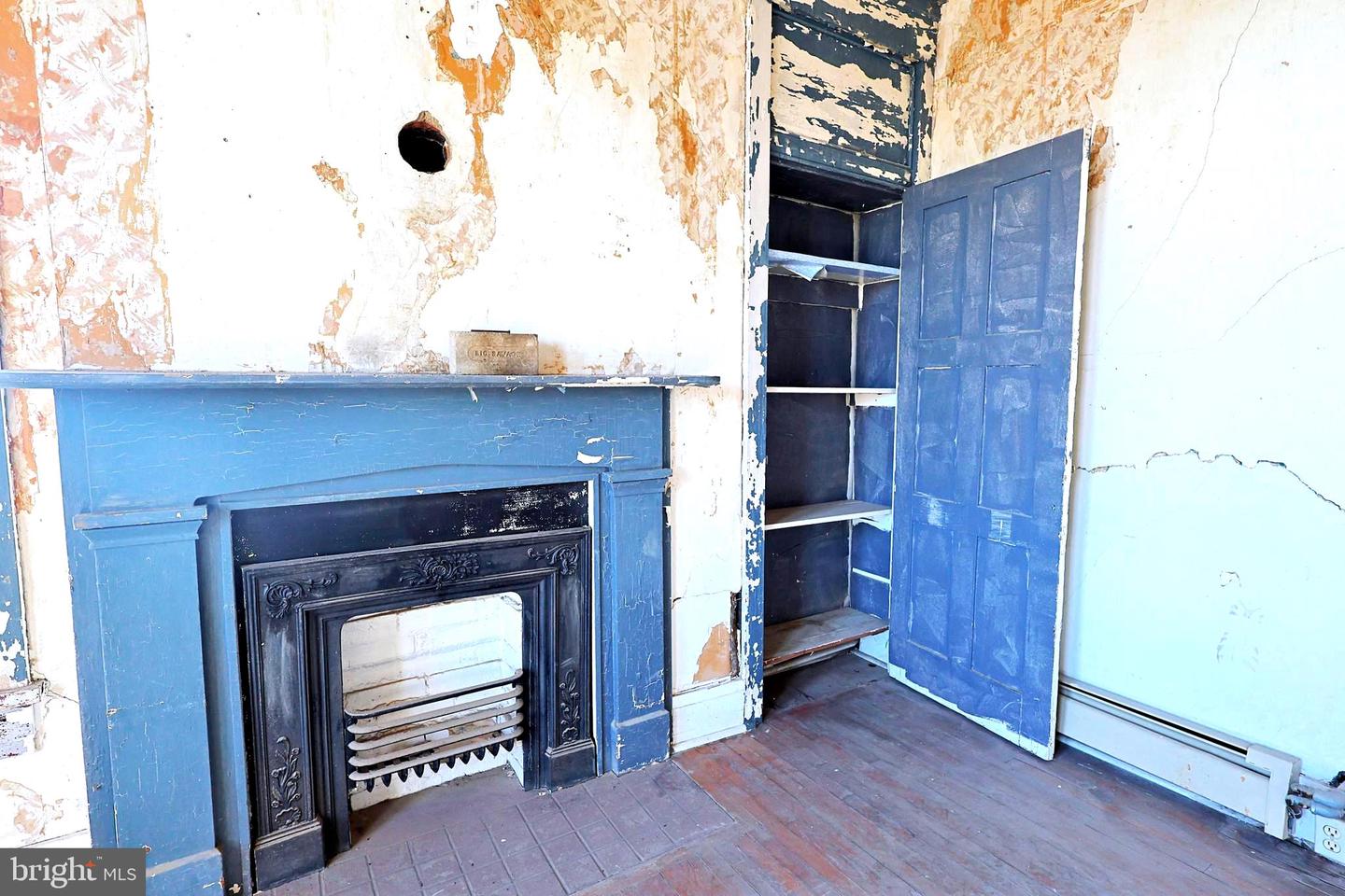 144 Main St