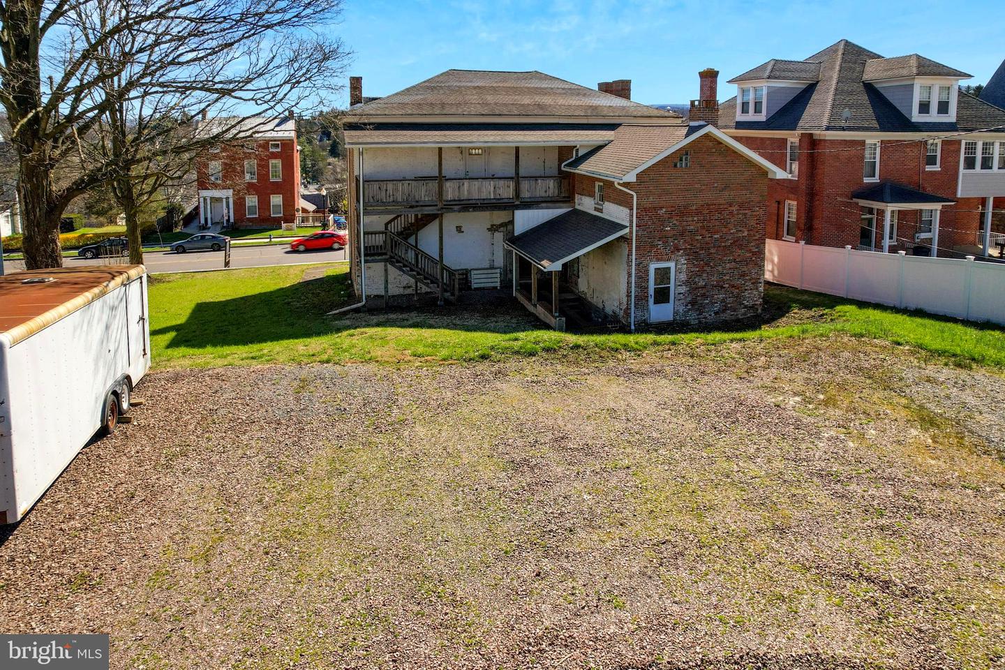 144 Main St