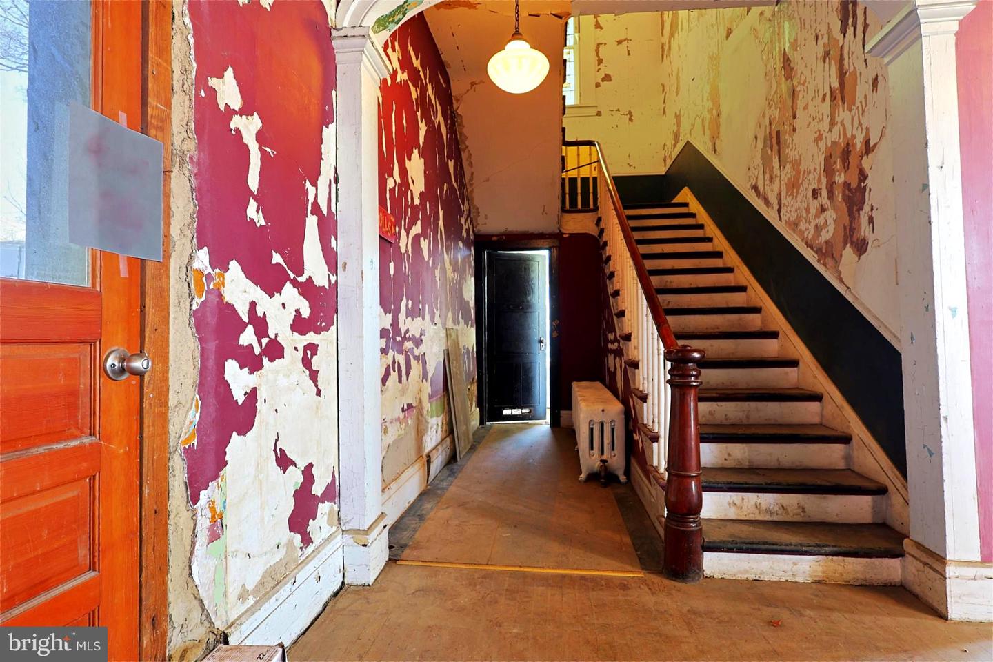 144 Main St