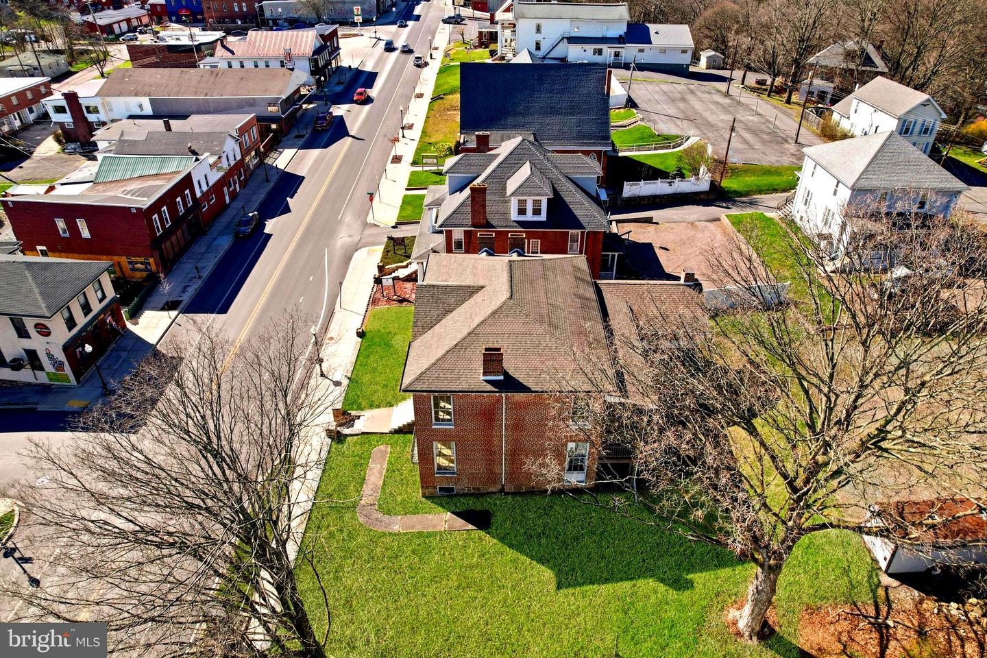 144 Main St