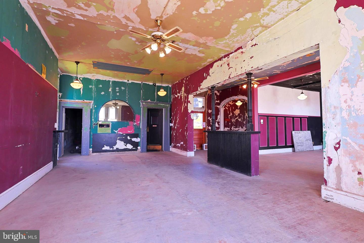 144 Main St