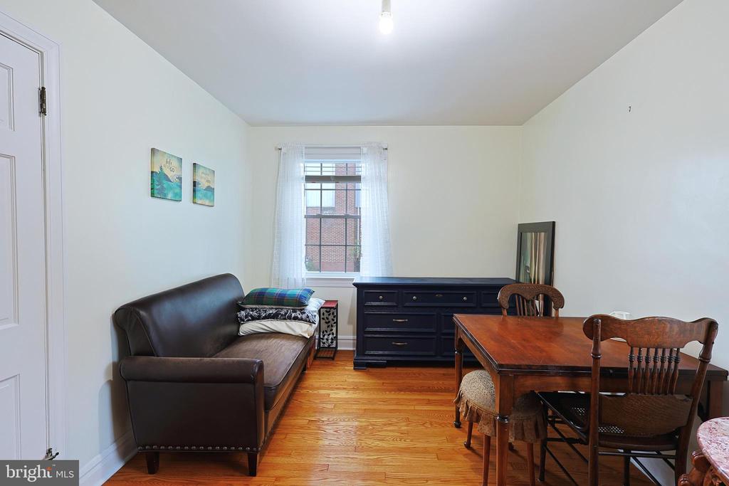 845 Camden Ave