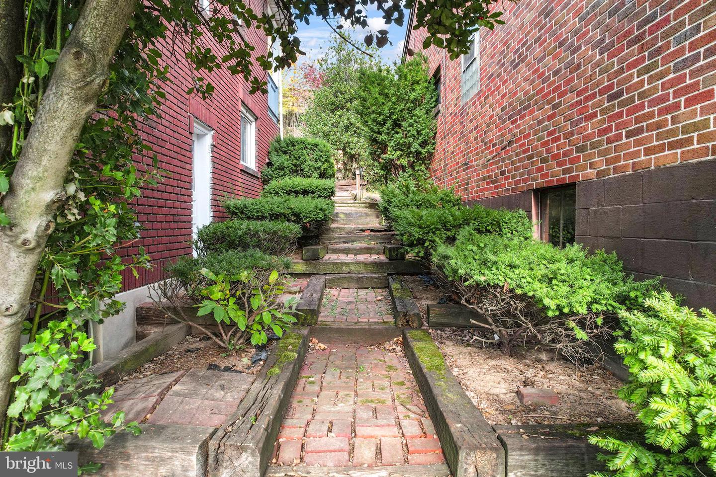 604 Kent Ave