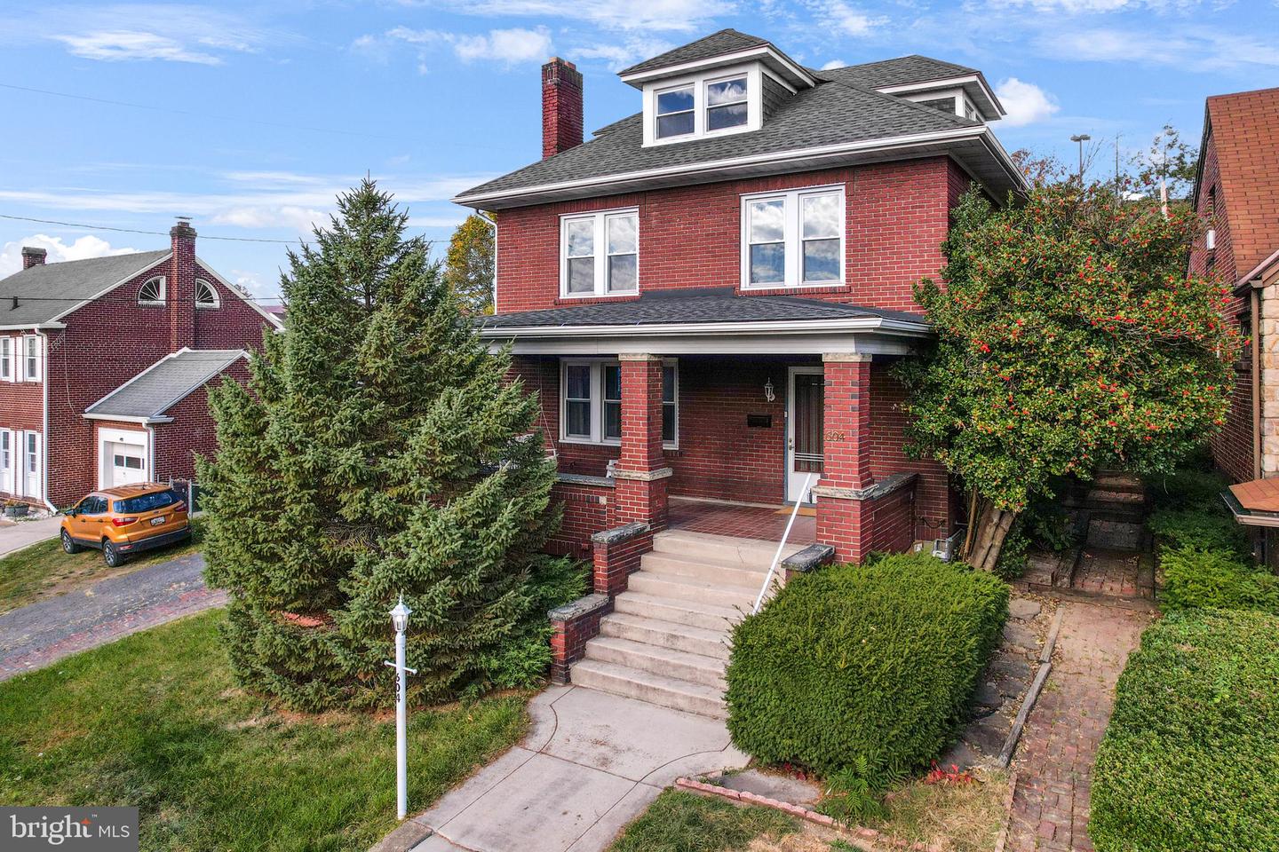 604 Kent Ave