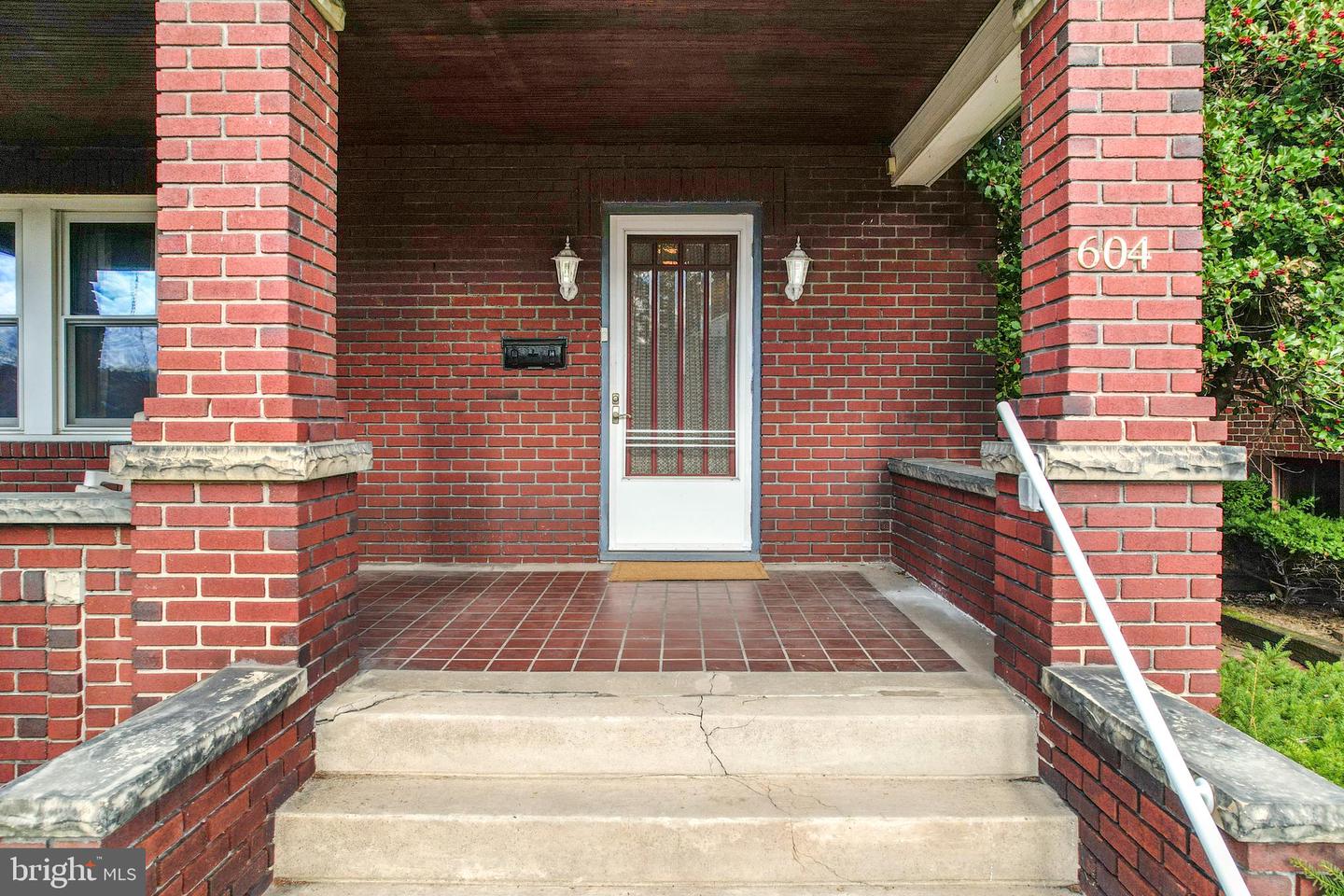 604 Kent Ave