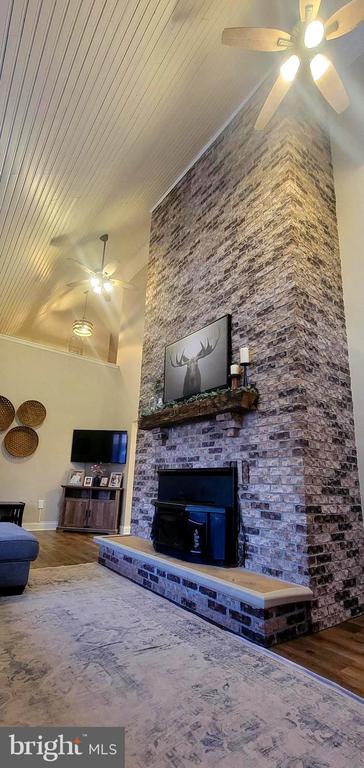 509 Grandview Dr