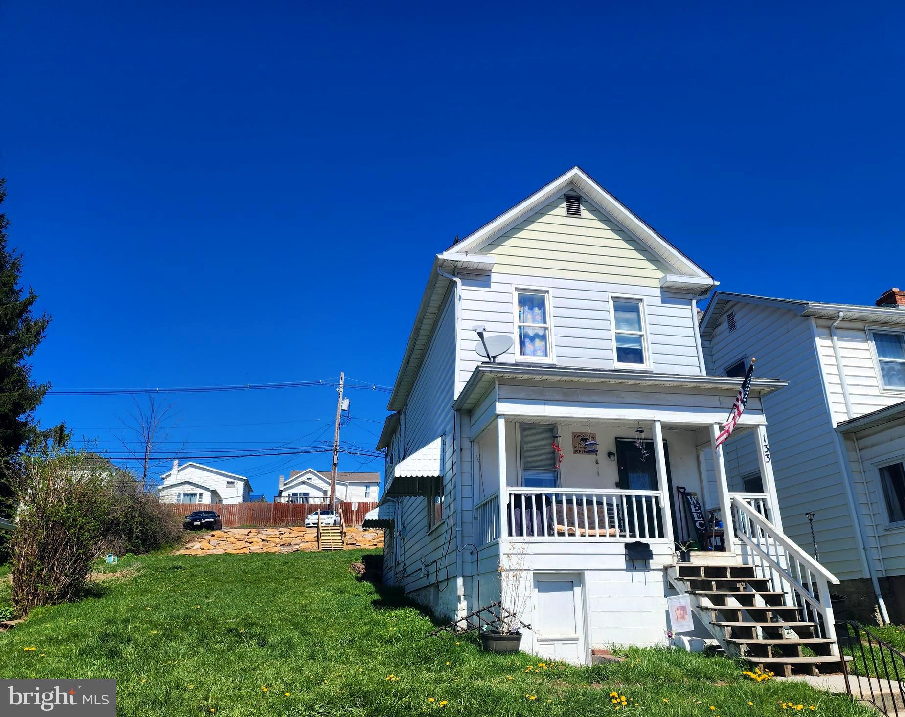 133 Maple St