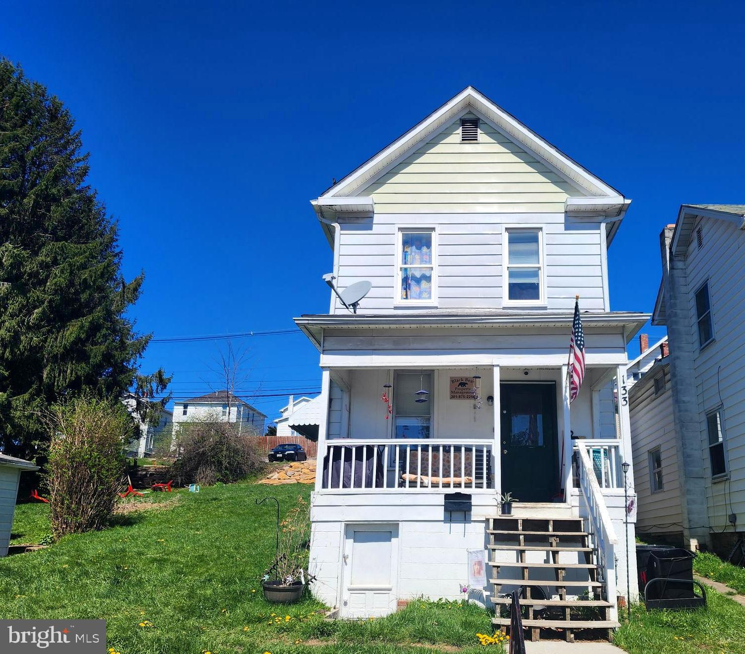 133 Maple St