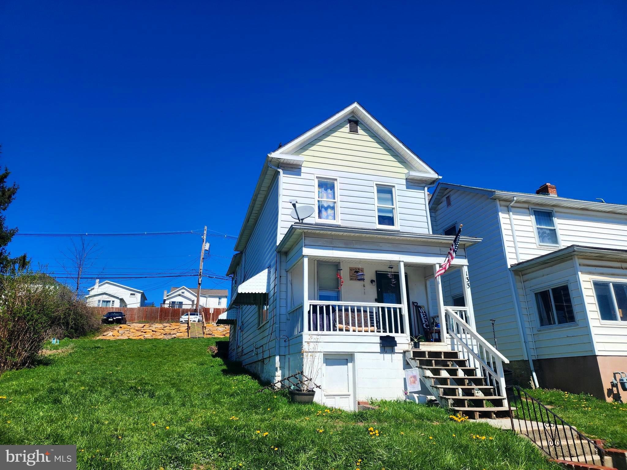 133 Maple St