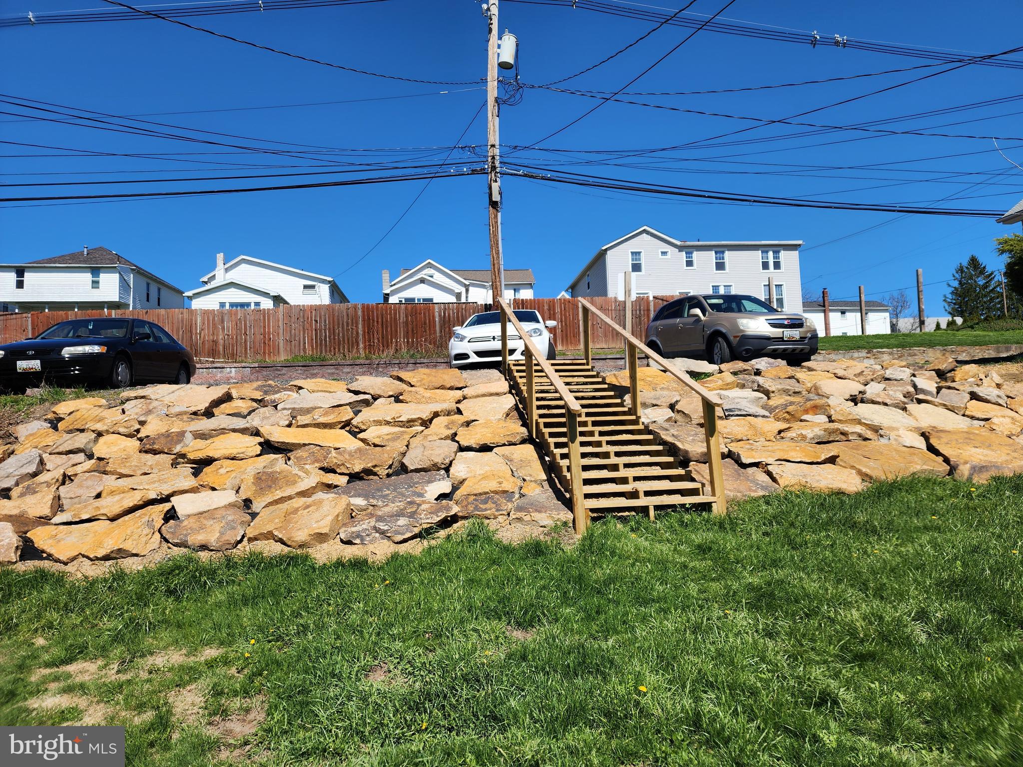 133 Maple St
