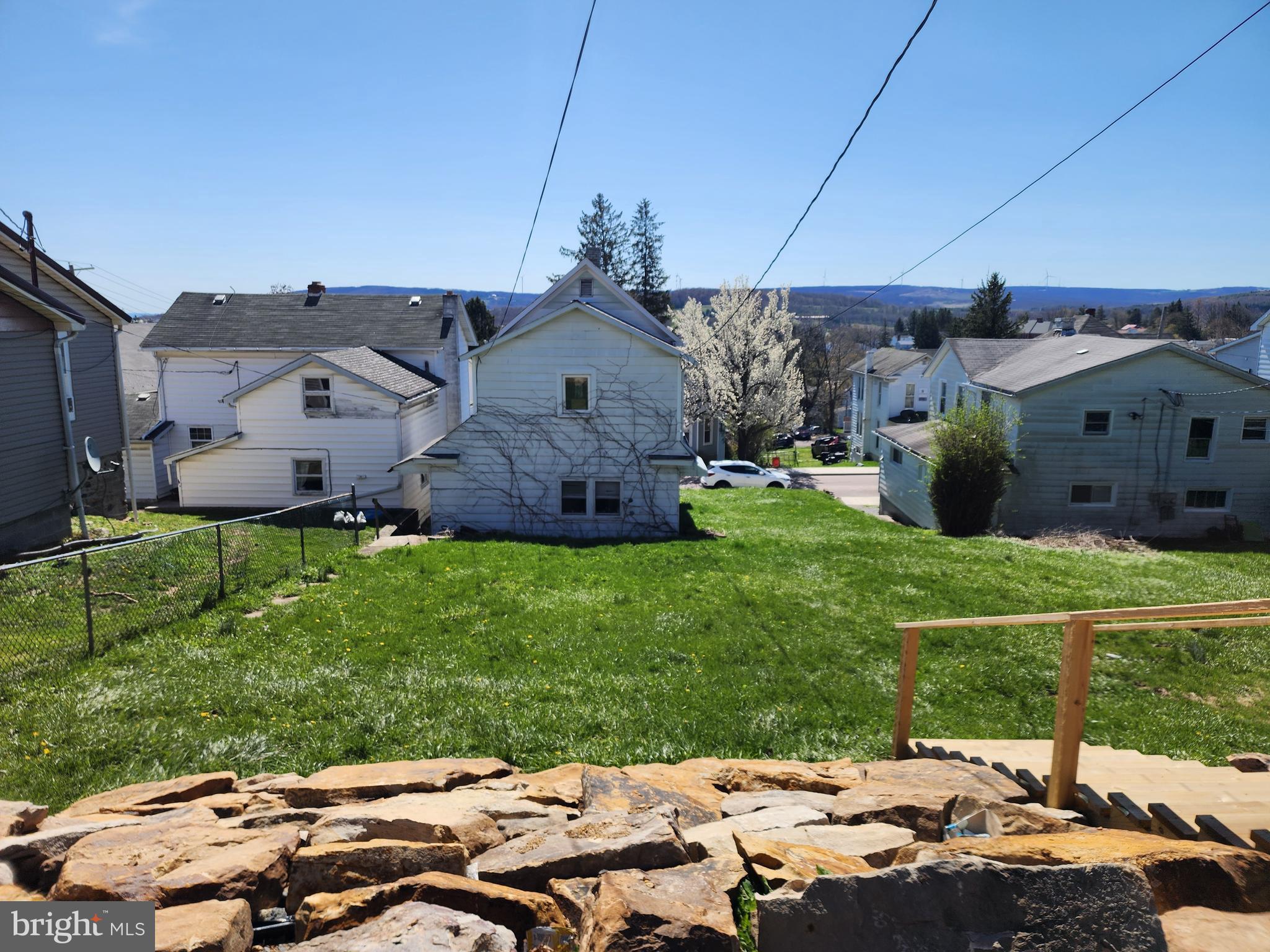 133 Maple St