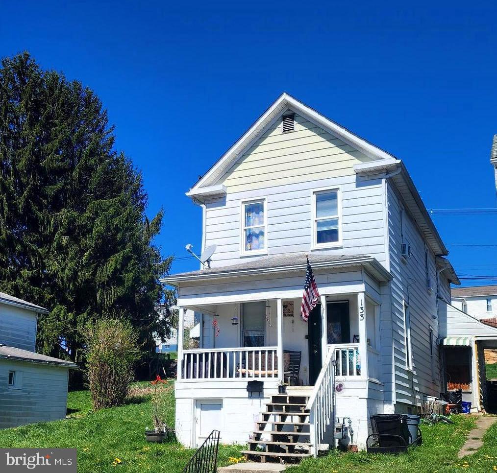 133 Maple St