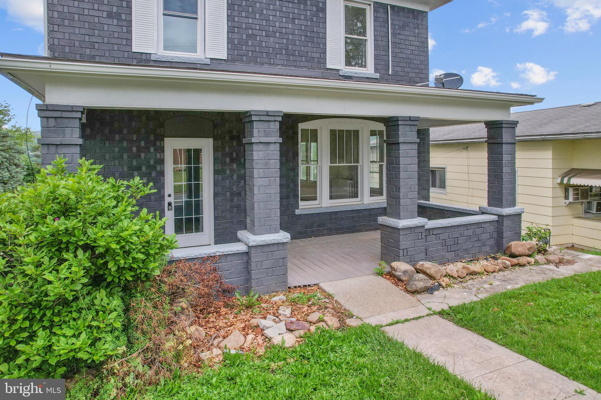 707 Hill Top Dr