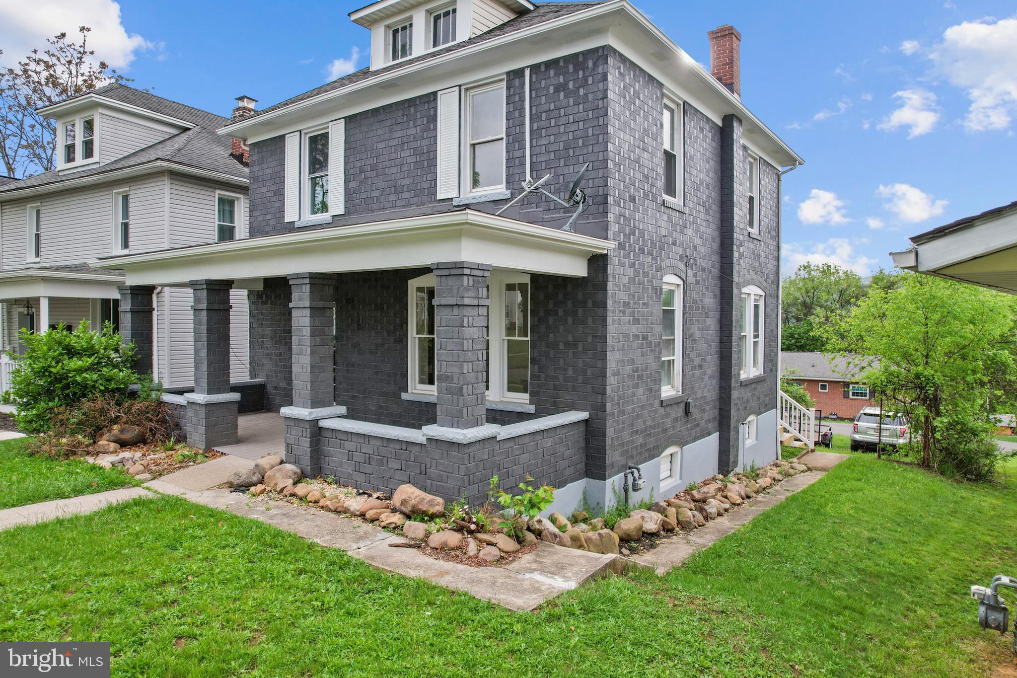 707 Hill Top Dr