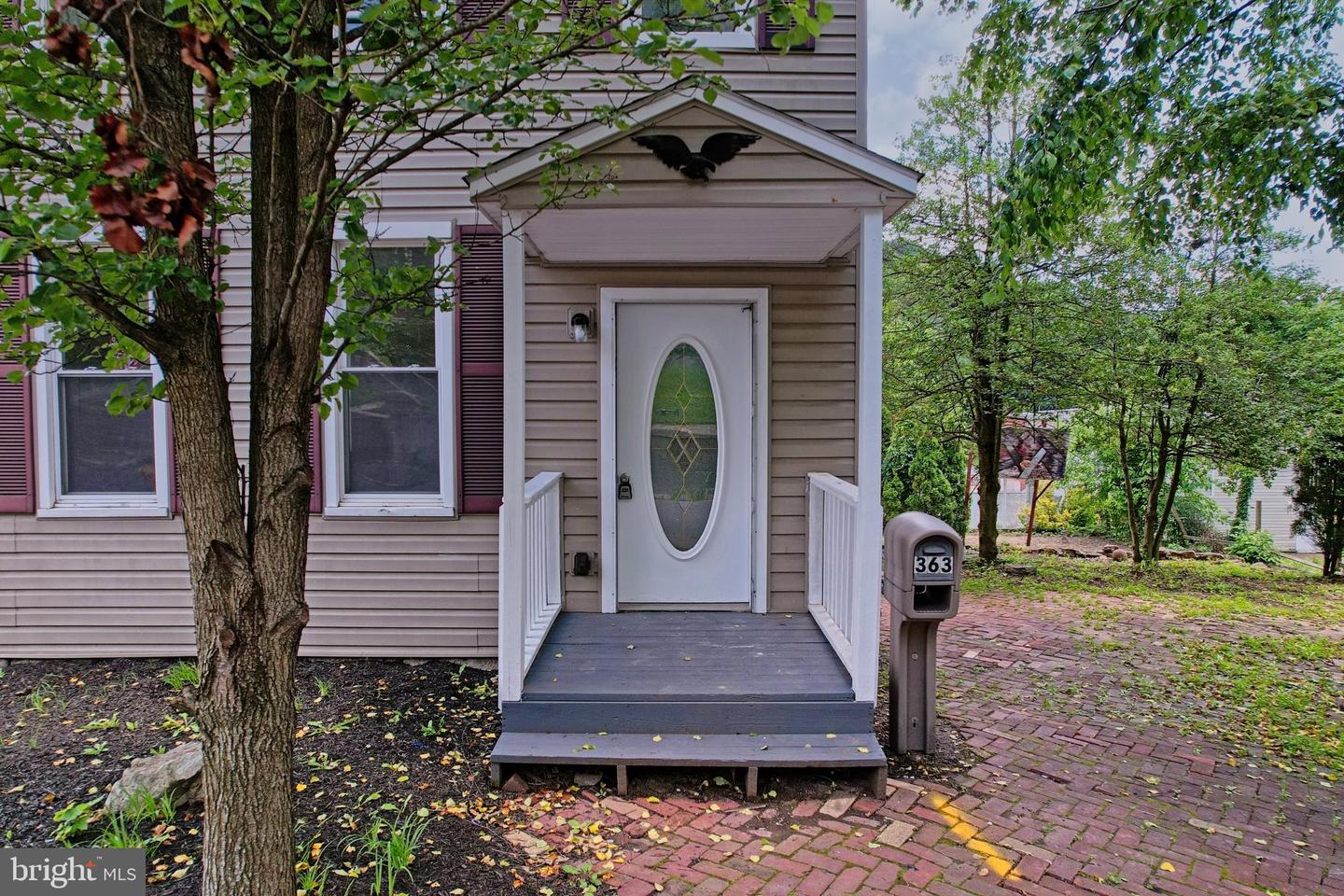 361 Bedford St