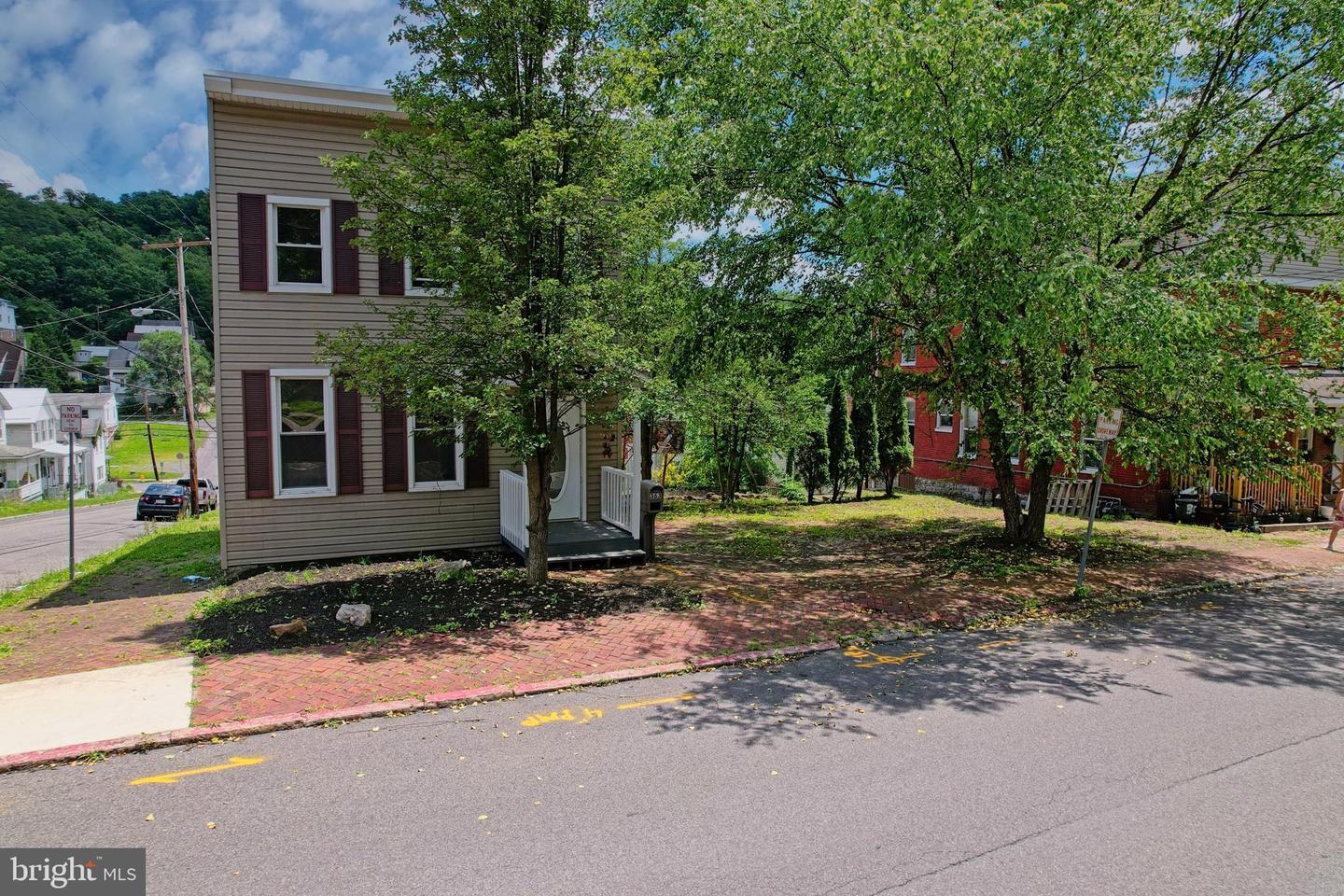 361 Bedford St