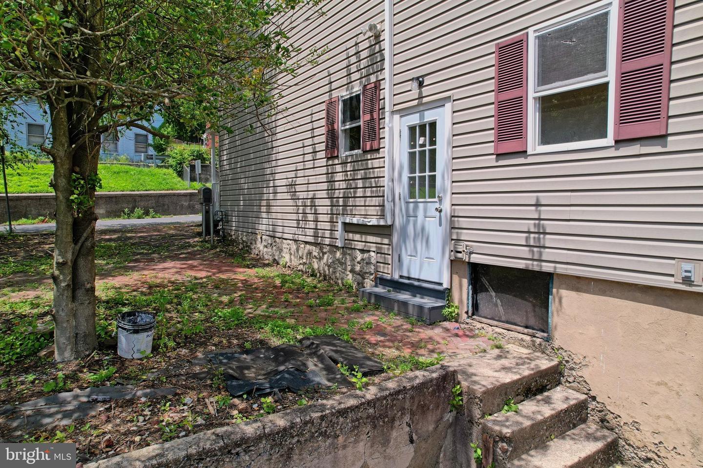 361 Bedford St
