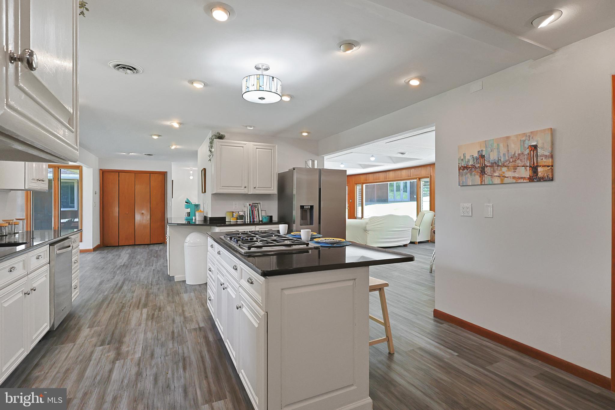 12421 HENRY DRIVE SW