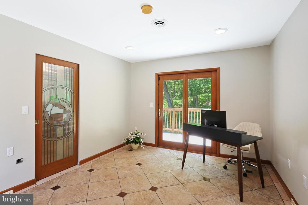 12421 HENRY DRIVE SW