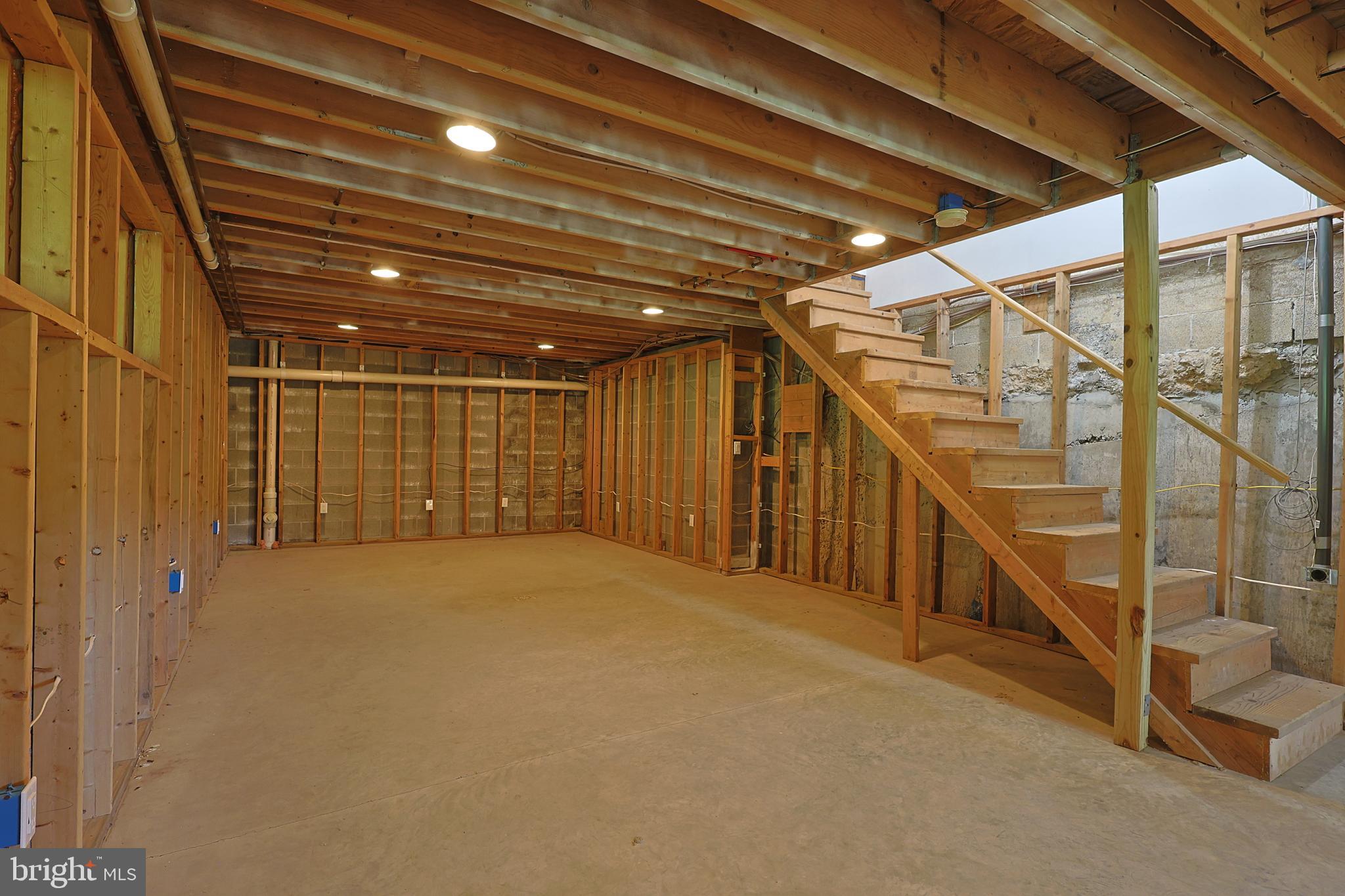 12421 HENRY DRIVE SW