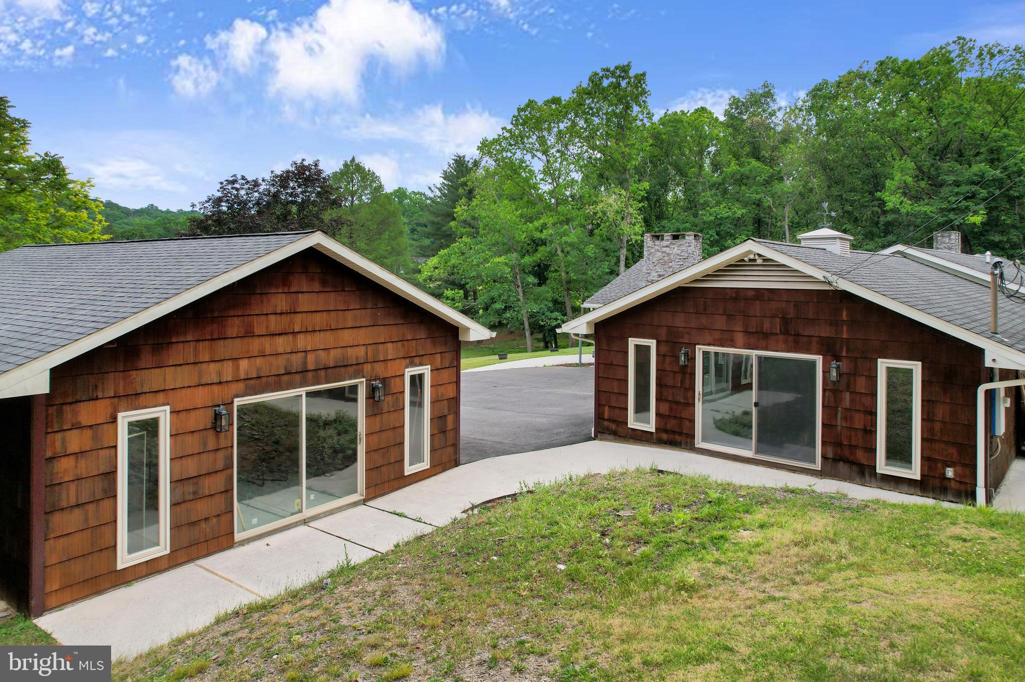12421 HENRY DRIVE SW