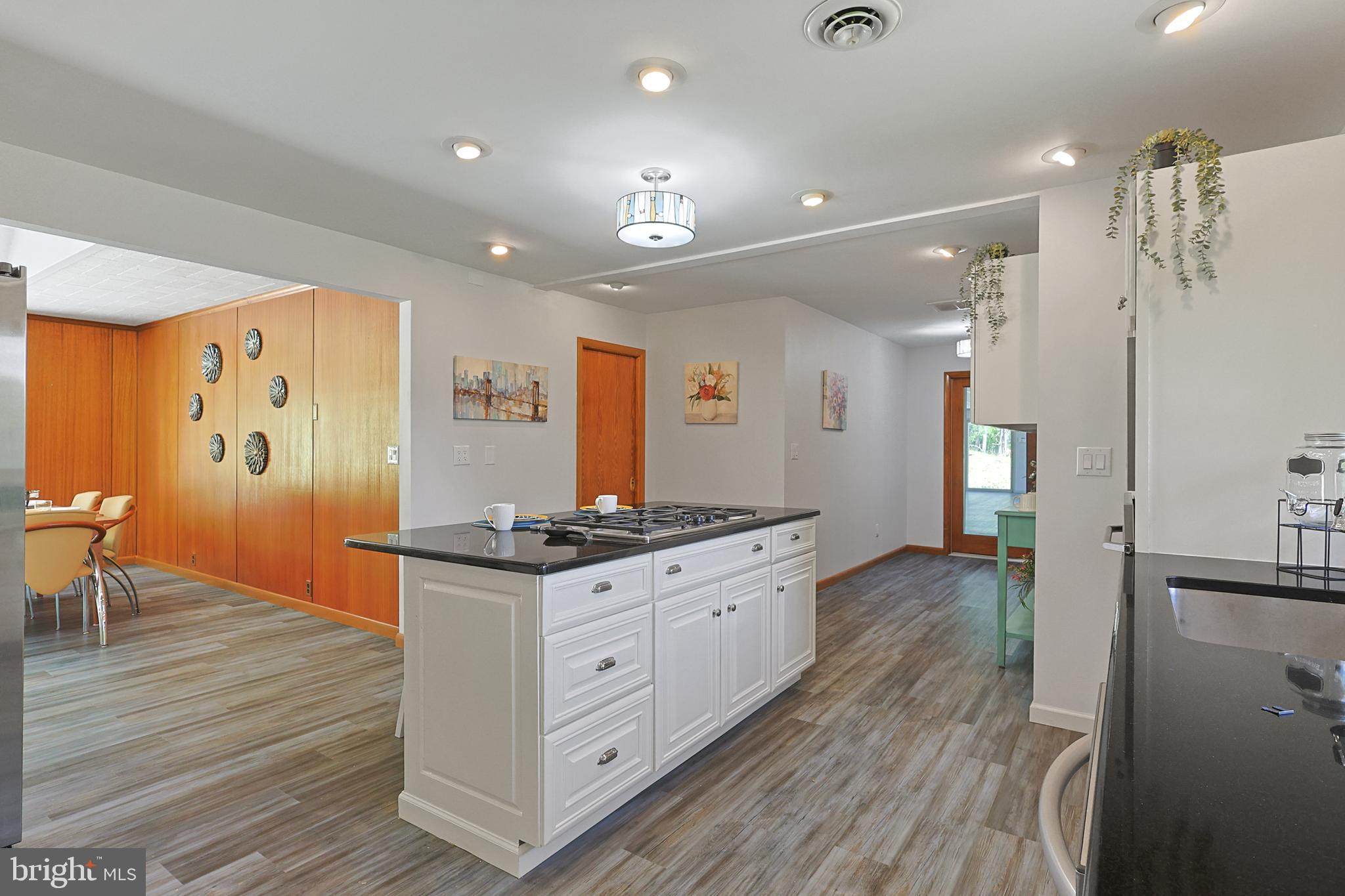 12421 HENRY DRIVE SW