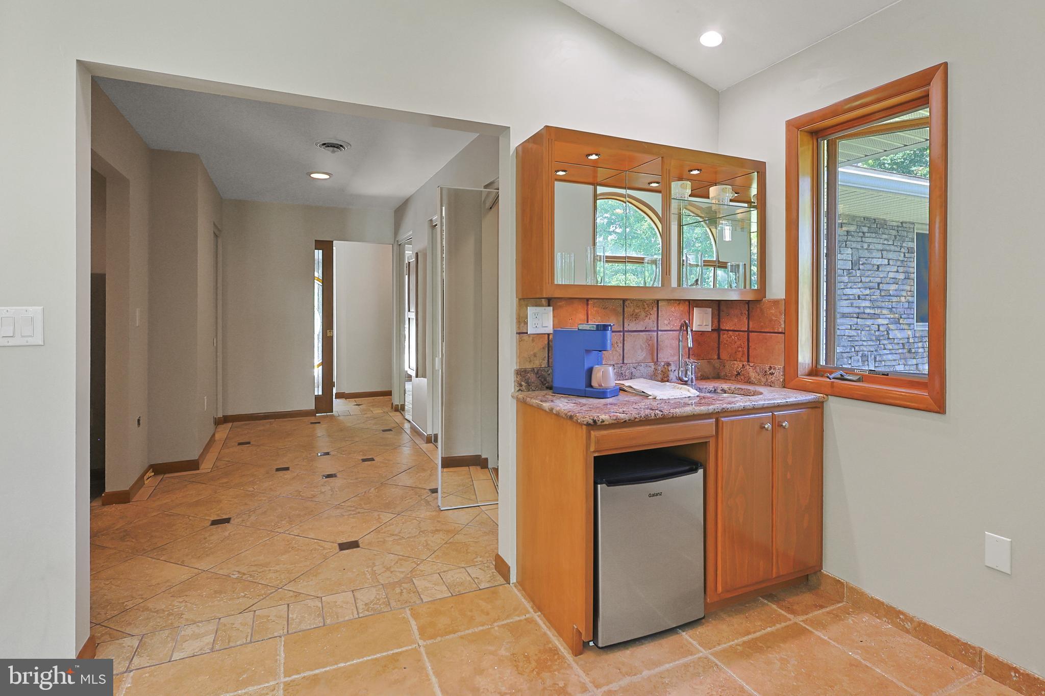 12421 HENRY DRIVE SW