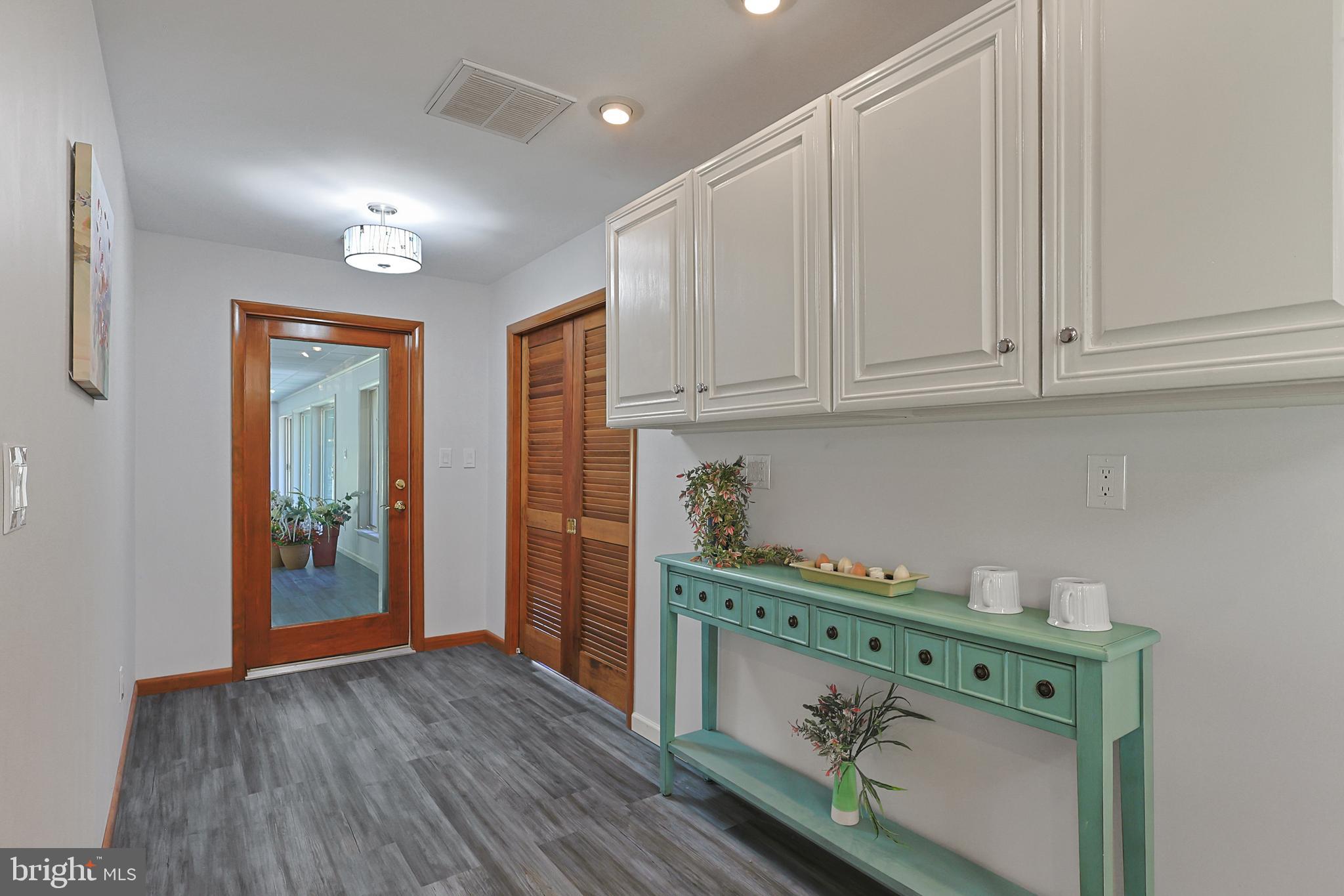 12421 HENRY DRIVE SW