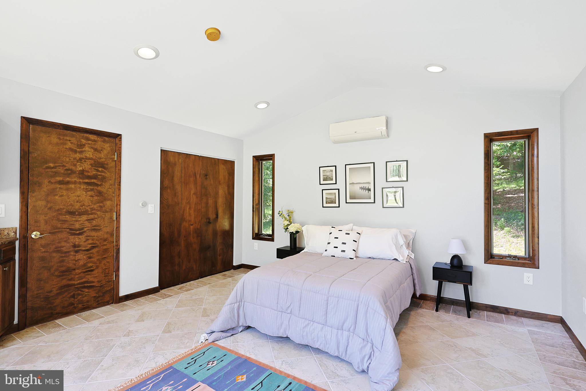 12421 HENRY DRIVE SW