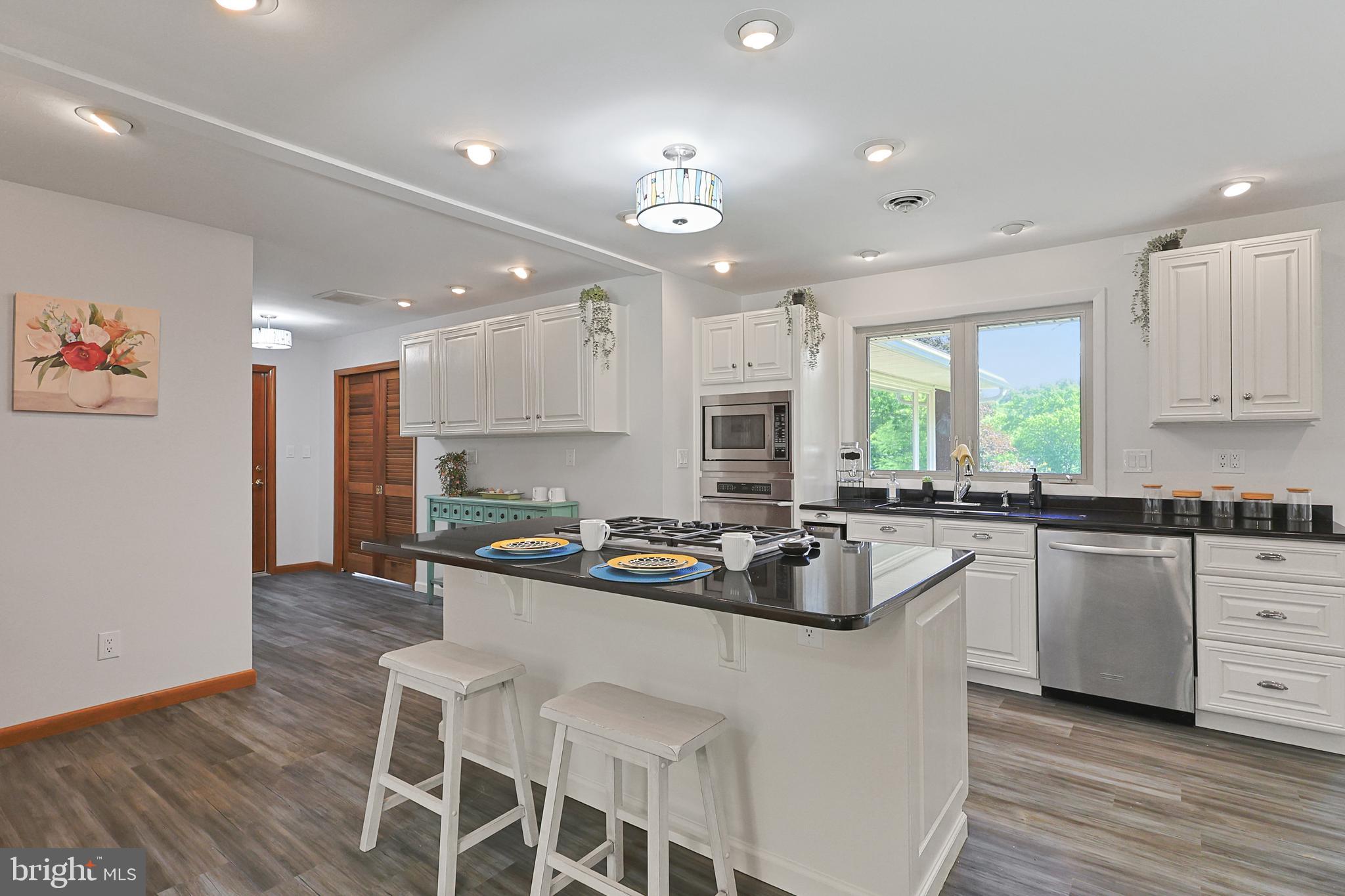 12421 HENRY DRIVE SW