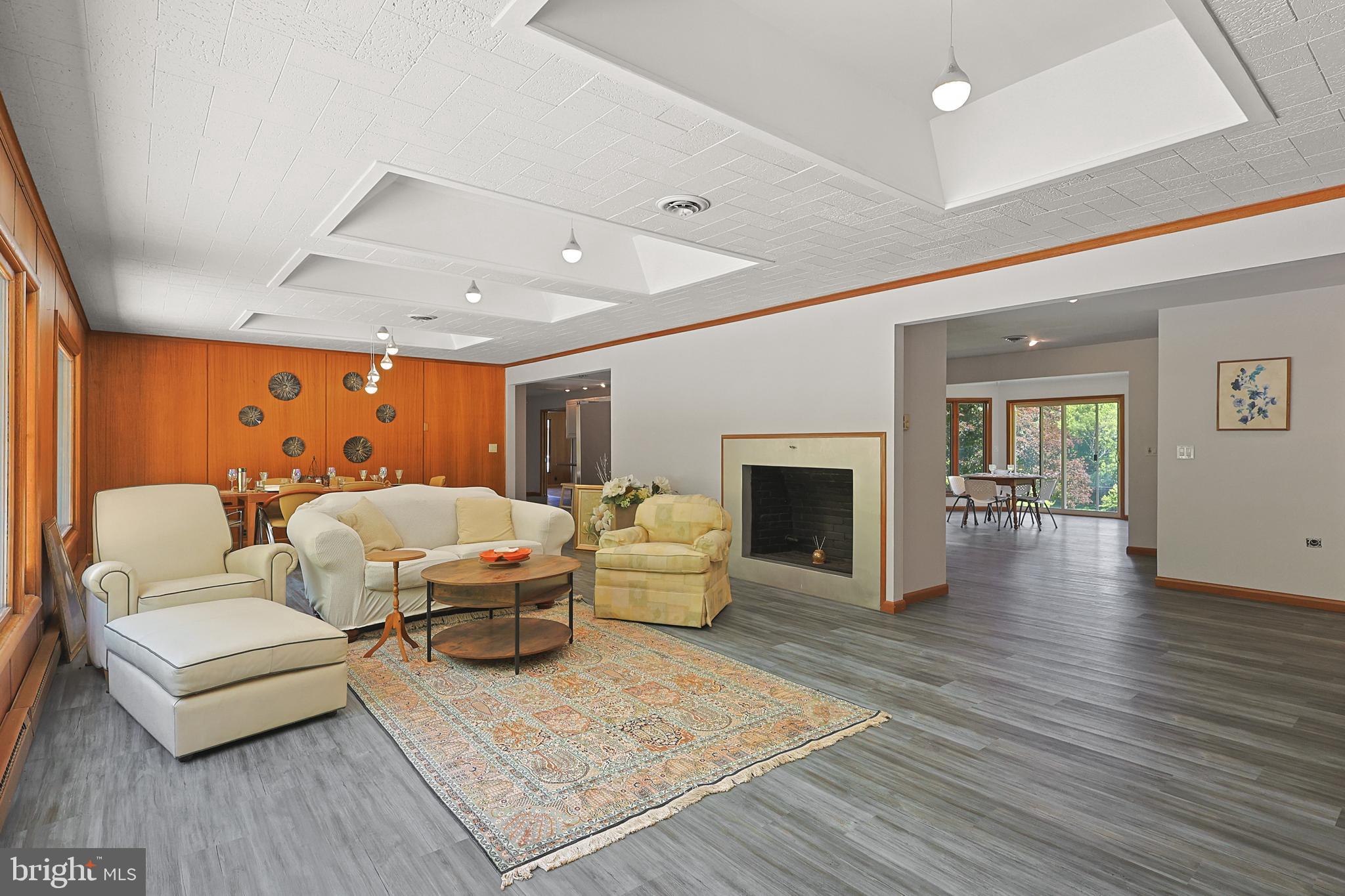 12421 HENRY DRIVE SW