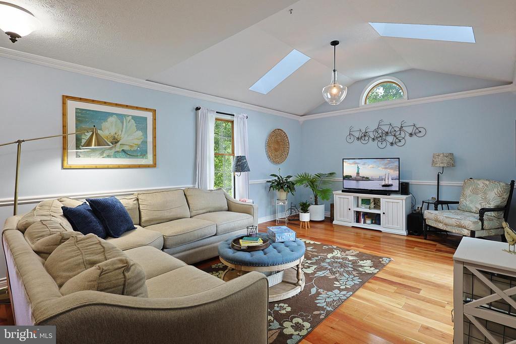 15206 BOURBON STREET SW