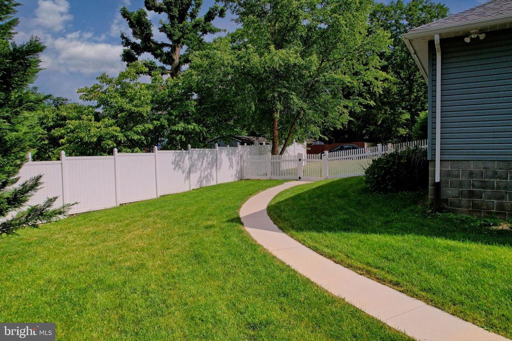 15206 BOURBON STREET SW