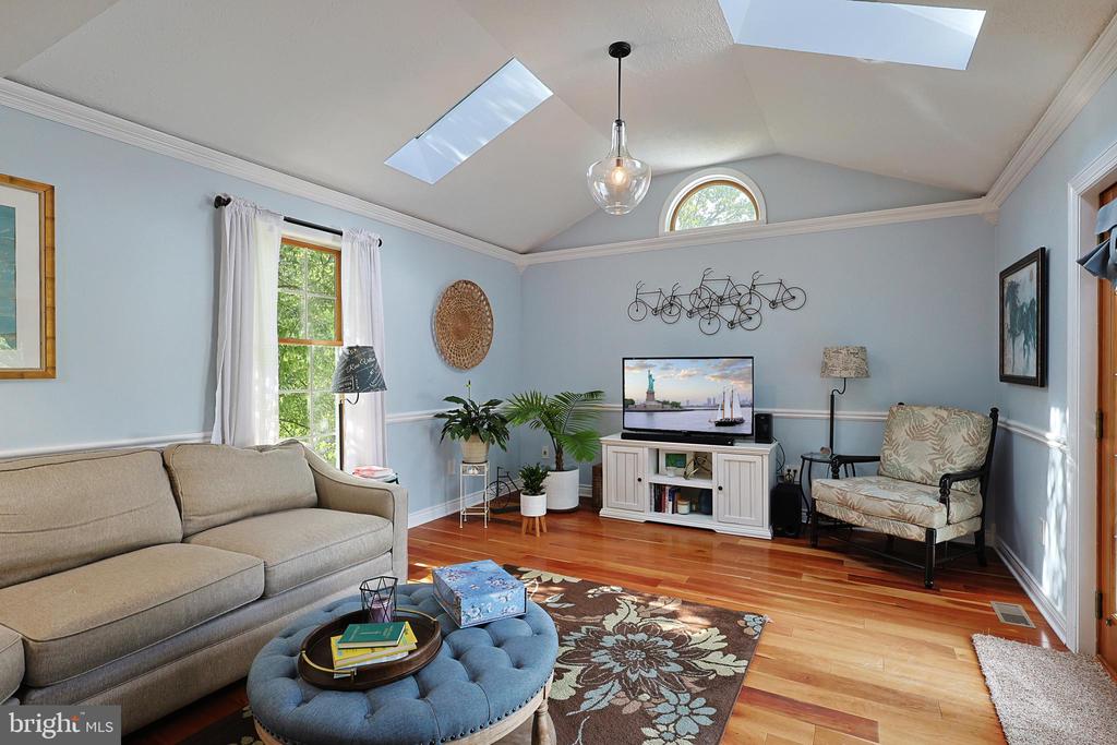 15206 BOURBON STREET SW