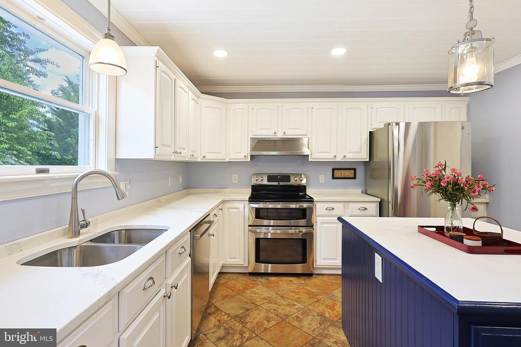 15206 BOURBON STREET SW