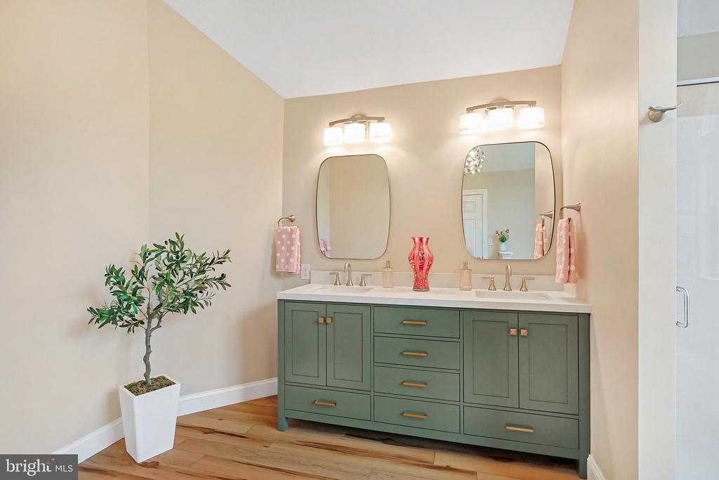 15206 BOURBON STREET SW