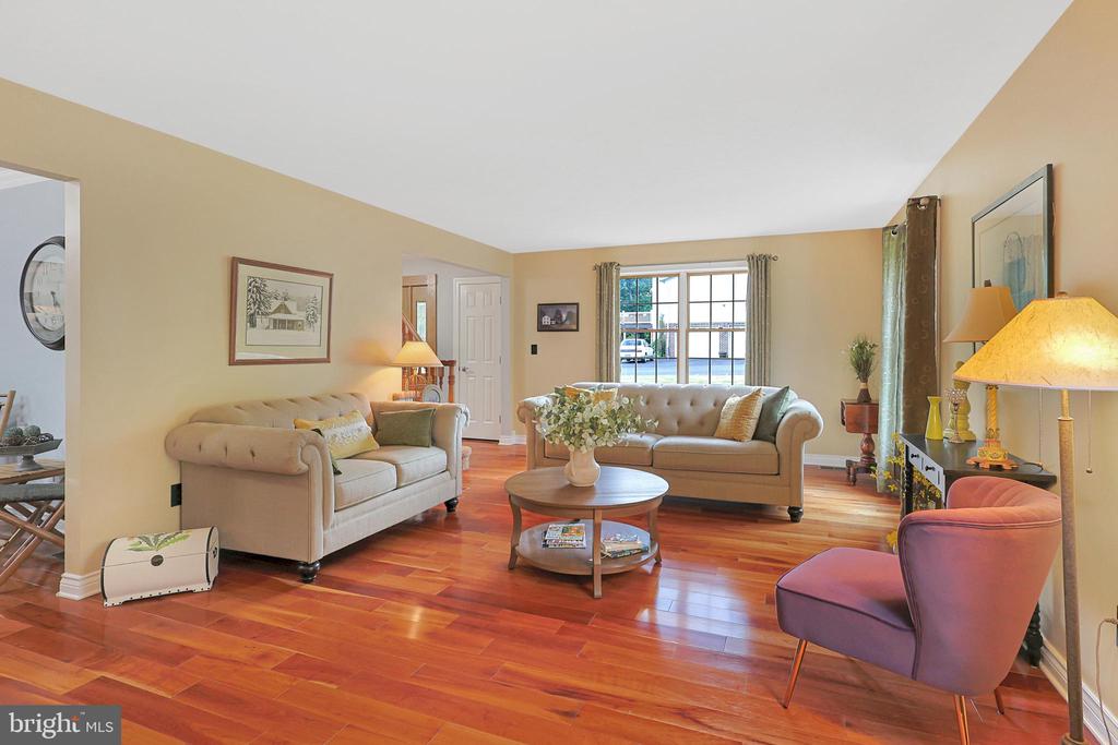 15206 BOURBON STREET SW