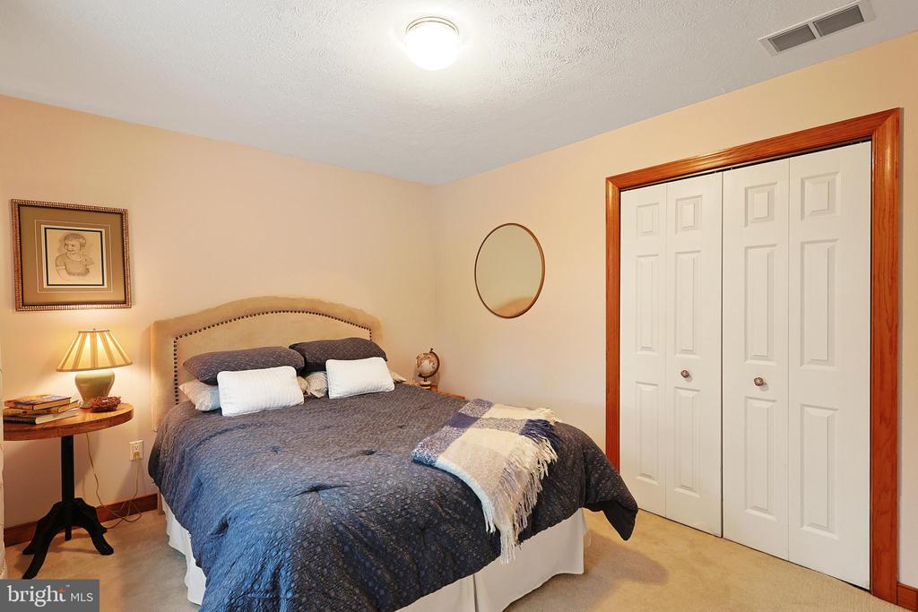 15206 BOURBON STREET SW