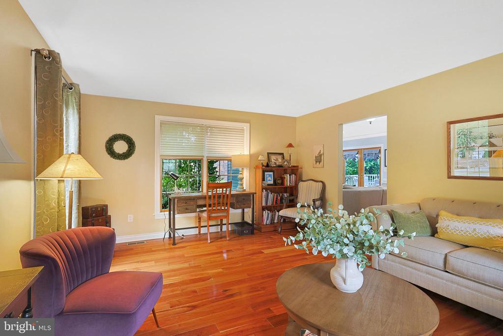 15206 BOURBON STREET SW