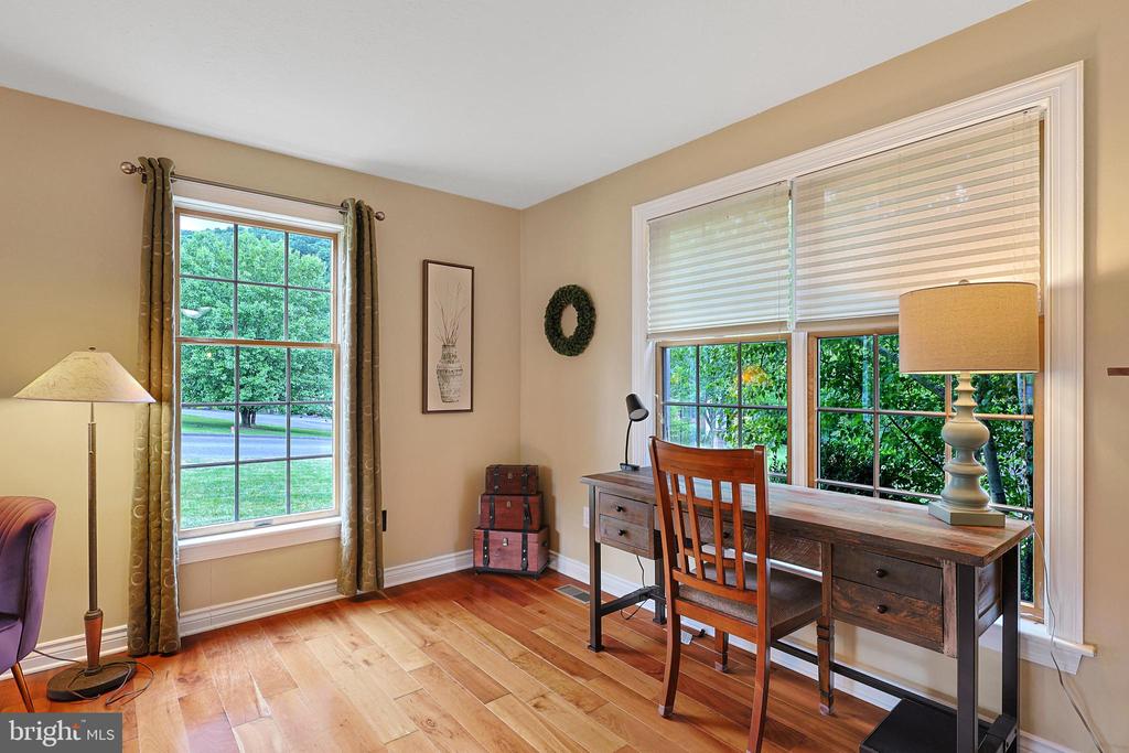 15206 BOURBON STREET SW