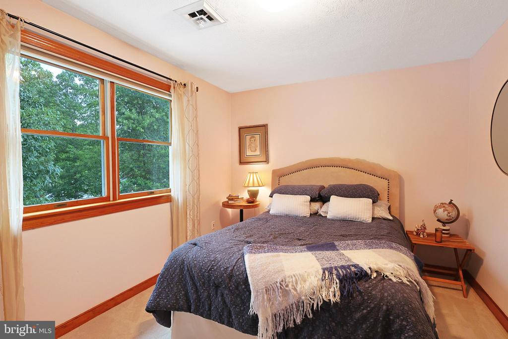 15206 BOURBON STREET SW
