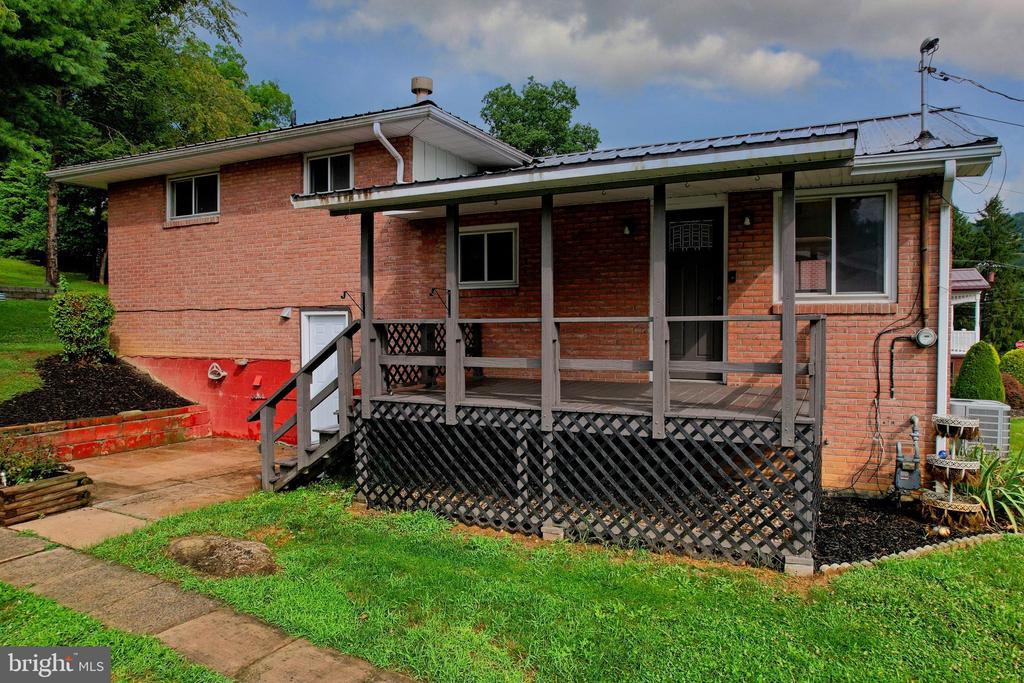 304 BAUGHMAN STREET