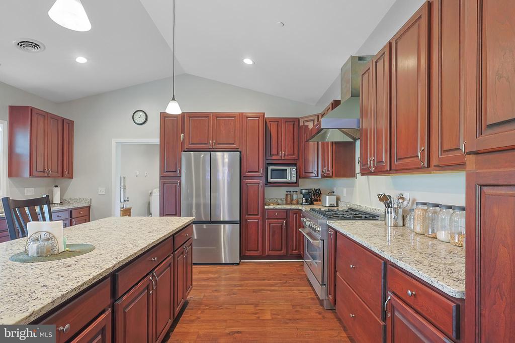 93 CANDLEWICK COURT